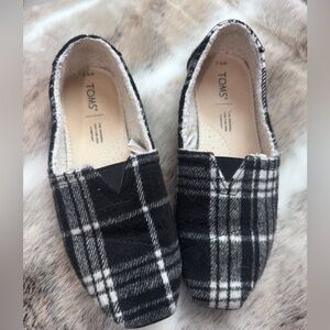 TOMS Black and White Plaid Slip-Ons size 6.5